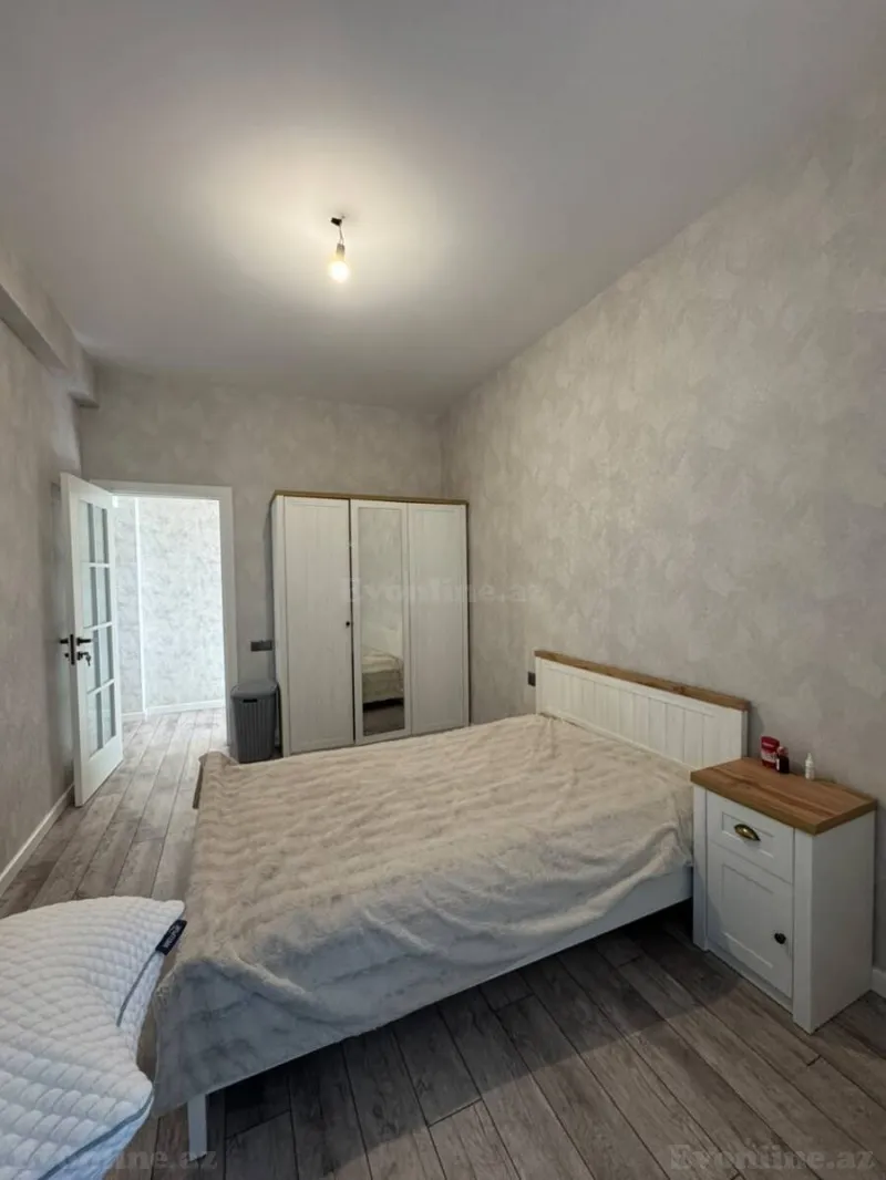 Satılır 3 otaqlı Mənzil Yeni tikili 130 m² Elmlər Akademiyası m. - şəkil 7