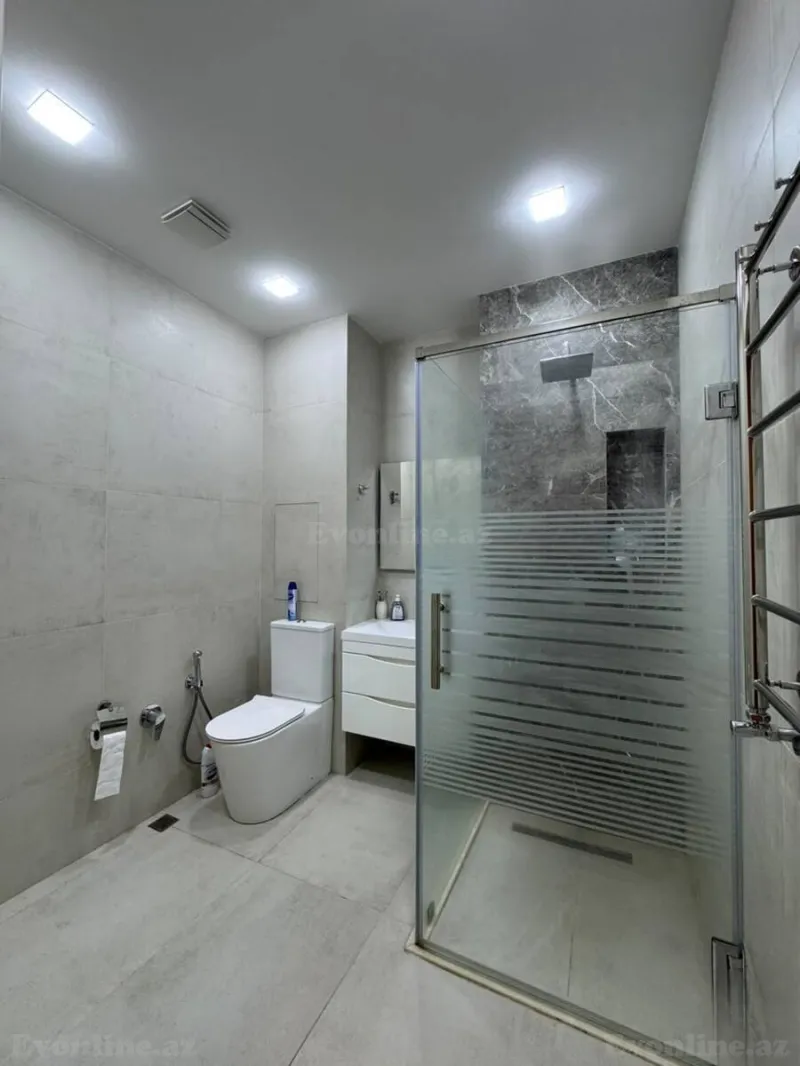 Satılır 3 otaqlı Mənzil Yeni tikili 130 m² Elmlər Akademiyası m. - şəkil 11