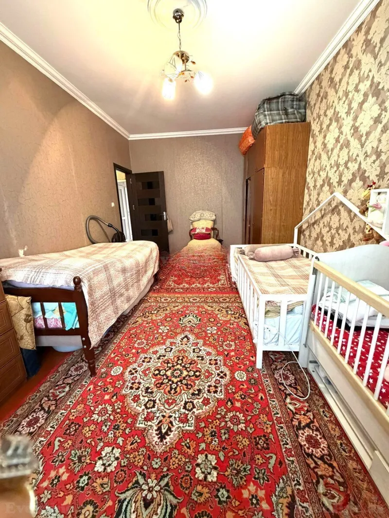 Satılır 3 otaqlı Mənzil Köhnə tikili 80 m² Xalqlar Dostluğu m. - şəkil 4