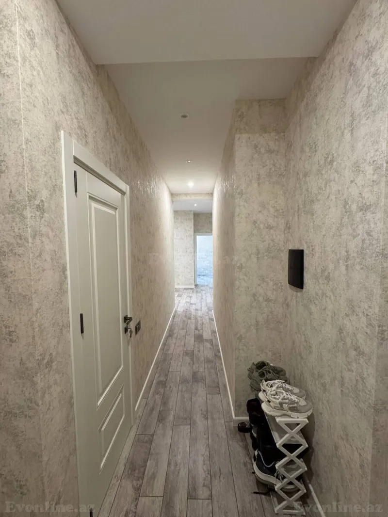Satılır 3 otaqlı Mənzil Yeni tikili 130 m² Elmlər Akademiyası m. - şəkil 4