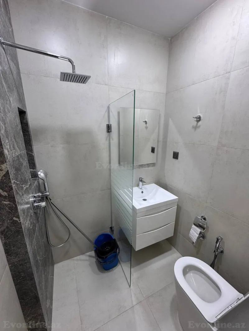 Satılır 3 otaqlı Mənzil Yeni tikili 130 m² Elmlər Akademiyası m. - şəkil 5
