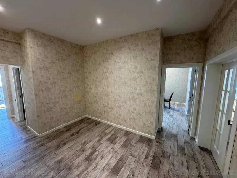 Satılır 3 otaqlı Mənzil Yeni tikili 130 m² Elmlər Akademiyası m. - şəkil 6