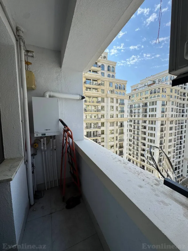 Satılır 3 otaqlı Mənzil Yeni tikili 130 m² Elmlər Akademiyası m. - şəkil 10