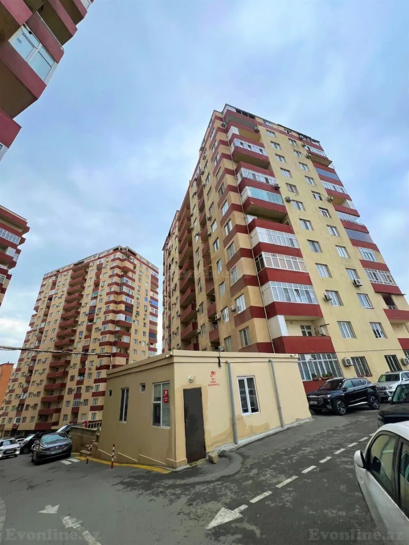 3 otaqlı Mənzil 68 m² Həzi Aslanov m. Satılır