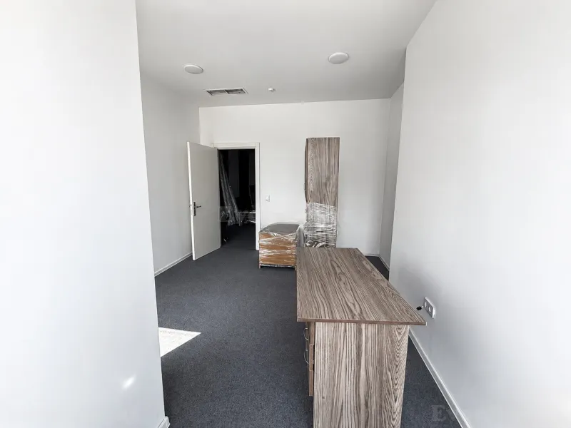 Kirayə verilir Ofis 190 m² Xətai r. - şəkil 6
