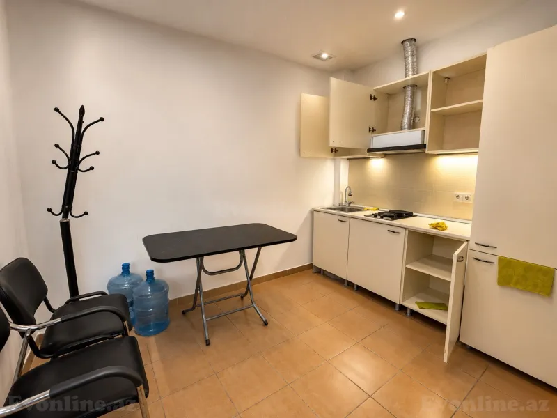 Kirayə verilir Ofis 190 m² Xətai r. - şəkil 23