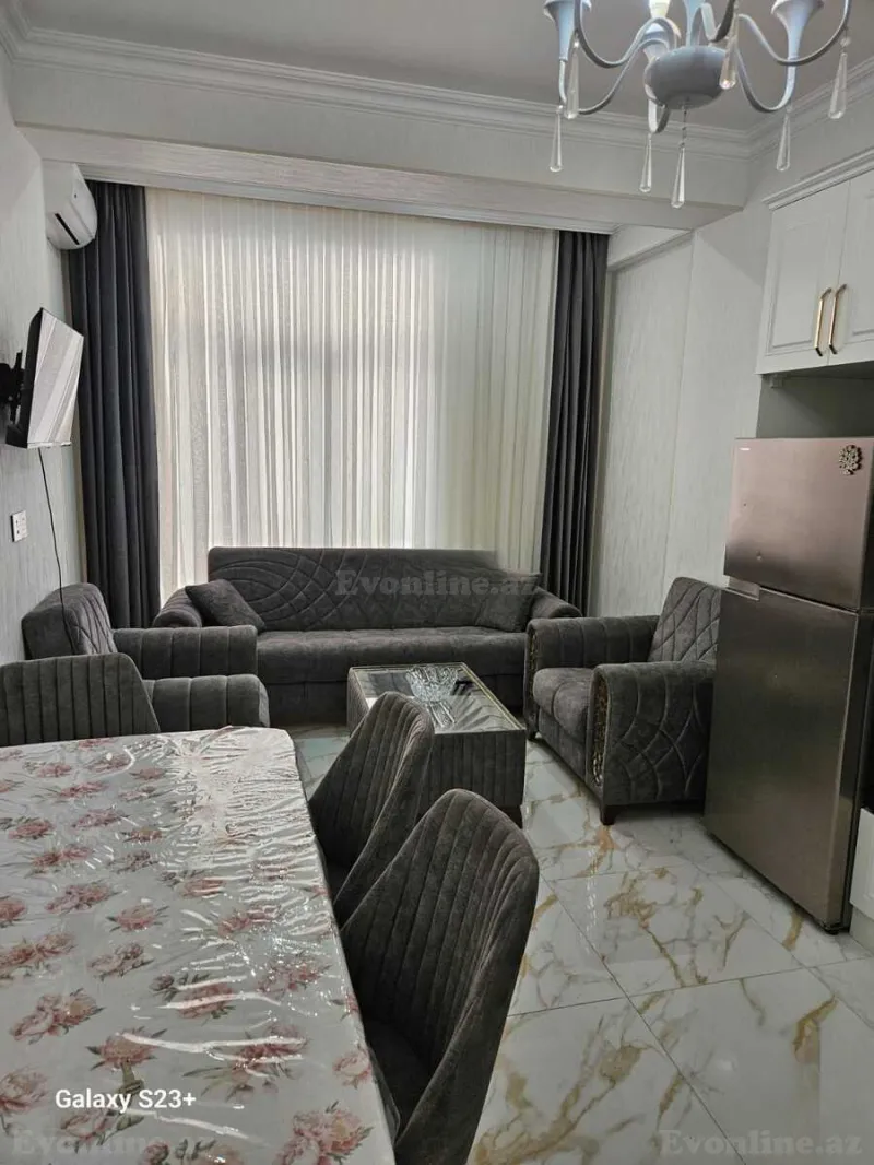 2 otaqlı Mənzil 50 m² 8 Noyabr m. Kirayə verilir