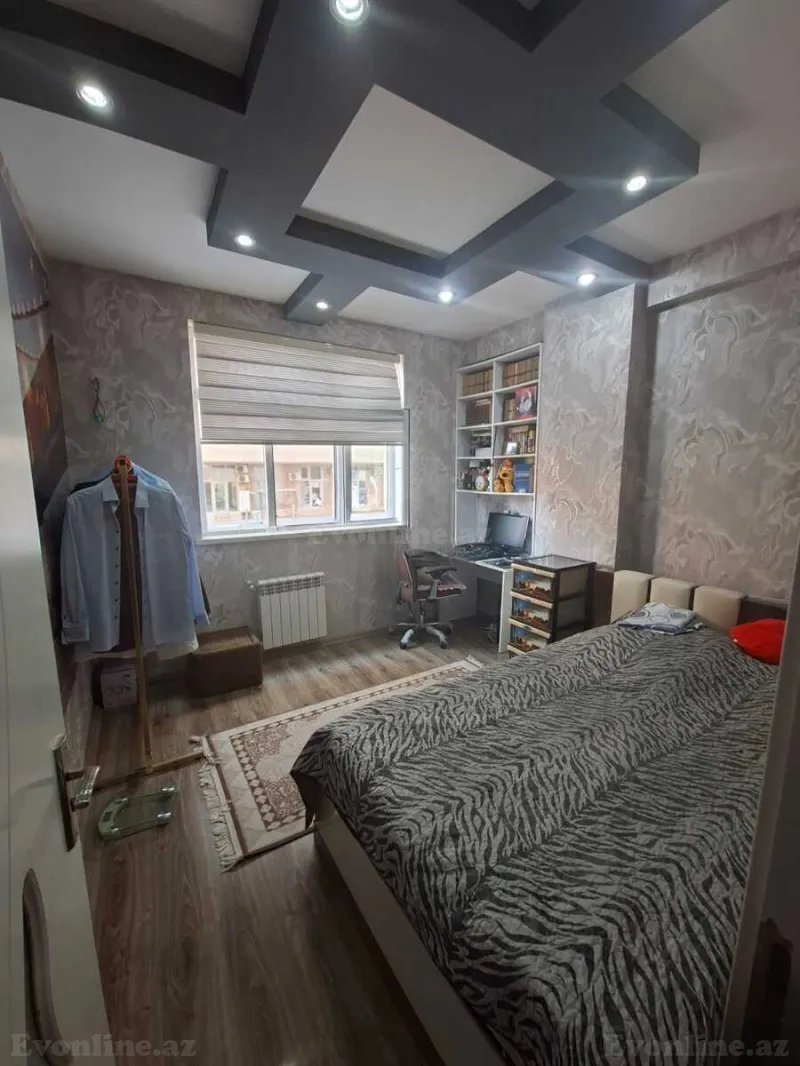Satılır 4 otaqlı Mənzil Yeni tikili 98 m² İnşaatçılar m. - şəkil 2