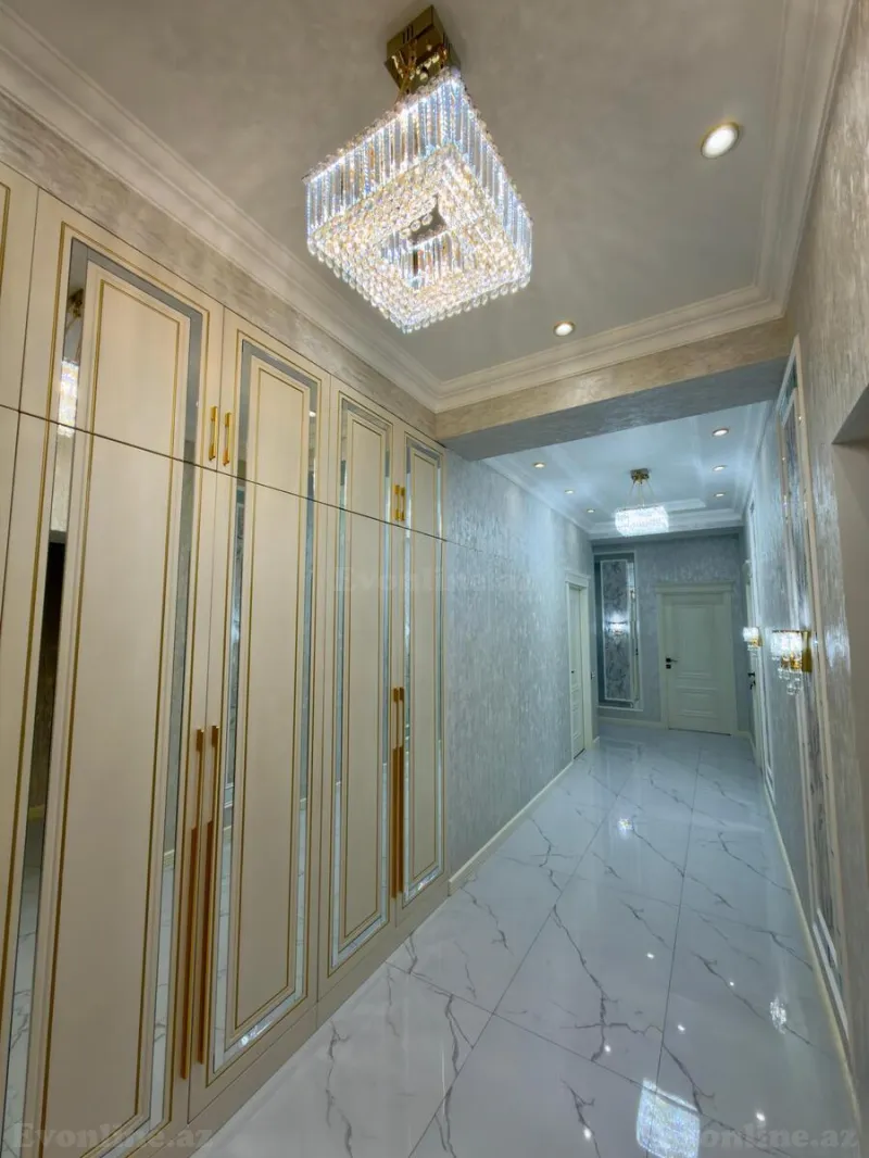 4 otaqlı Mənzil 182 m² Nəriman Nərimanov m. Satılır