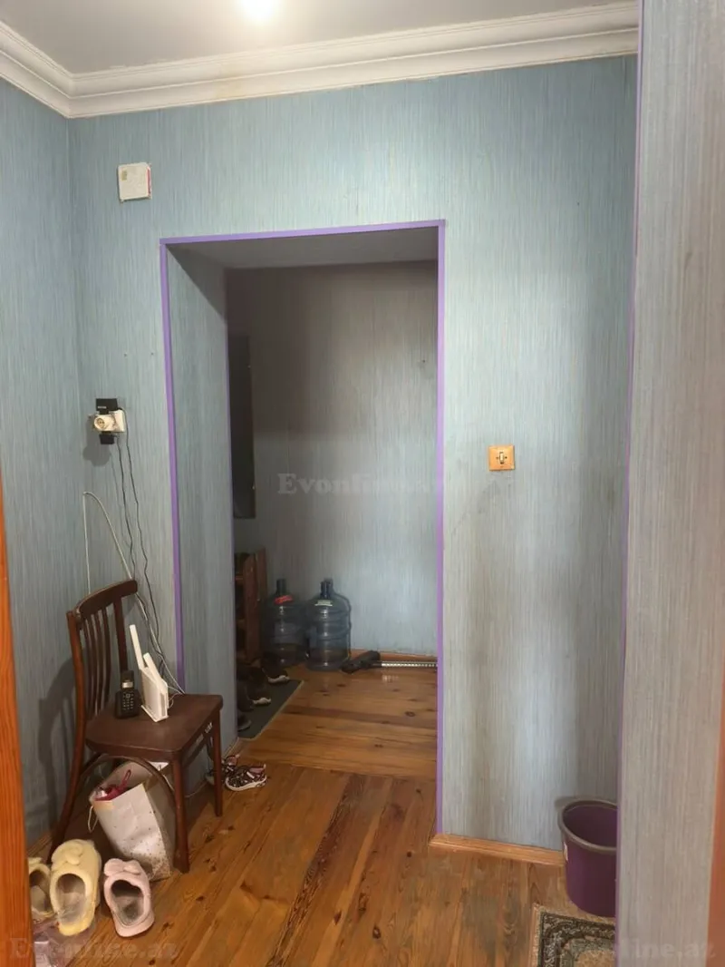 Satılır 3 otaqlı Mənzil Köhnə tikili 65 m² Bakmil m. - şəkil 4