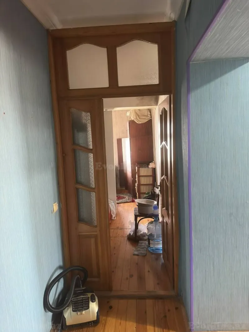 Satılır 3 otaqlı Mənzil Köhnə tikili 65 m² Bakmil m. - şəkil 5