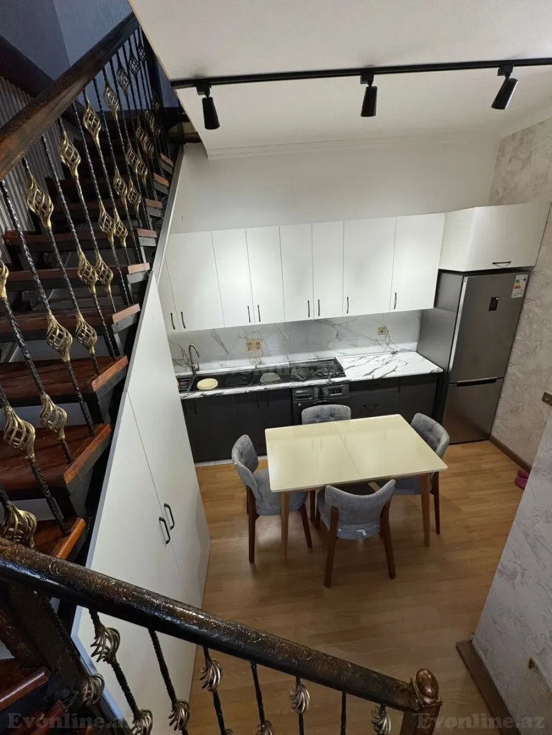 Kirayə verilir 2 otaqlı Mənzil Köhnə tikili 35 m² İnşaatçılar m. - şəkil 4