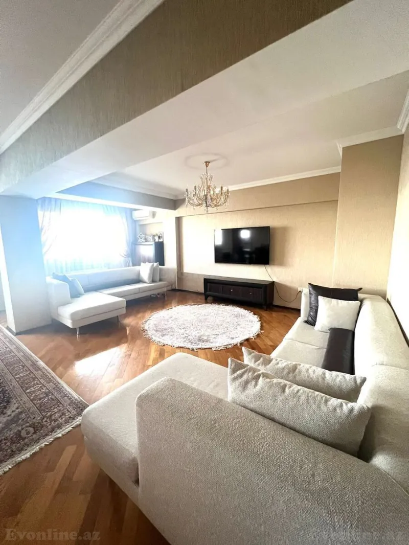 5 otaqlı Mənzil 220 m² Nəsimi r. Satılır