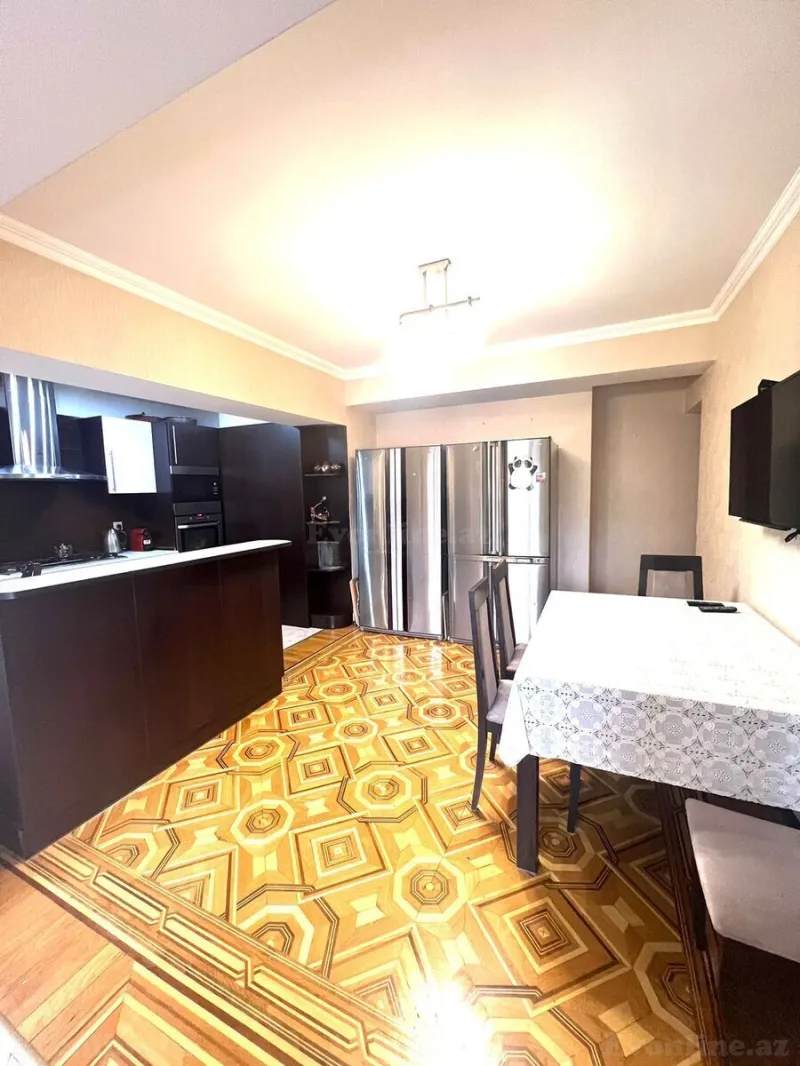 Satılır 5 otaqlı Mənzil Köhnə tikili 220 m² Nəsimi r. - şəkil 7