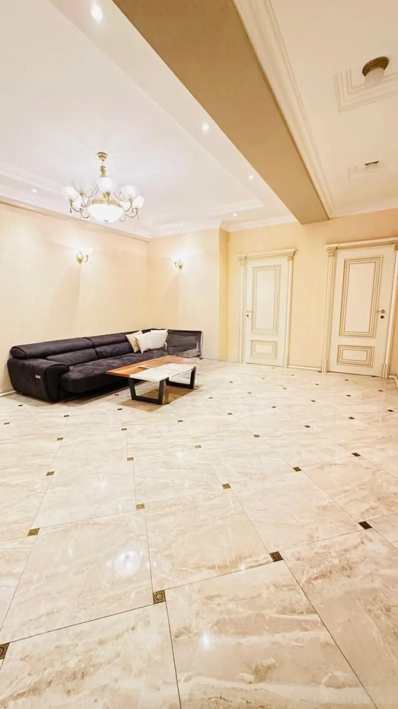 3 otaqlı Mənzil 168 m² Nəsimi r. Satılır