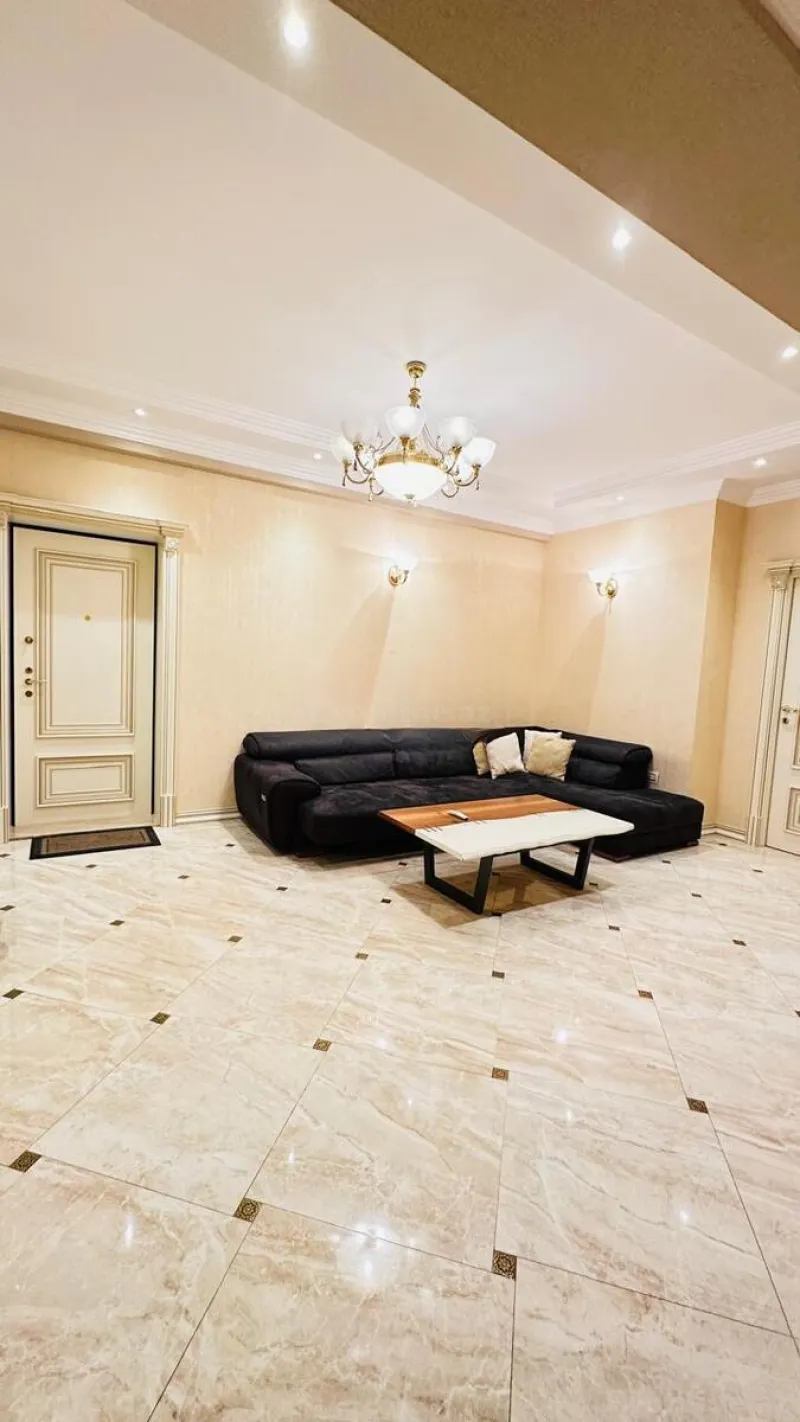 Satılır 3 otaqlı Mənzil Yeni tikili 168 m² Nəsimi r. - şəkil 2