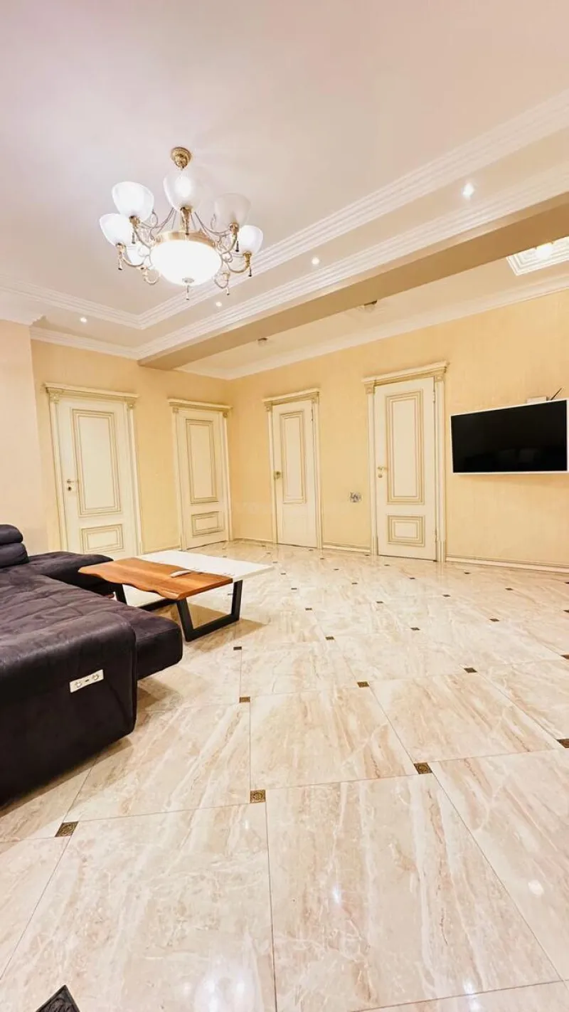 Satılır 3 otaqlı Mənzil Yeni tikili 168 m² Nəsimi r. - şəkil 12