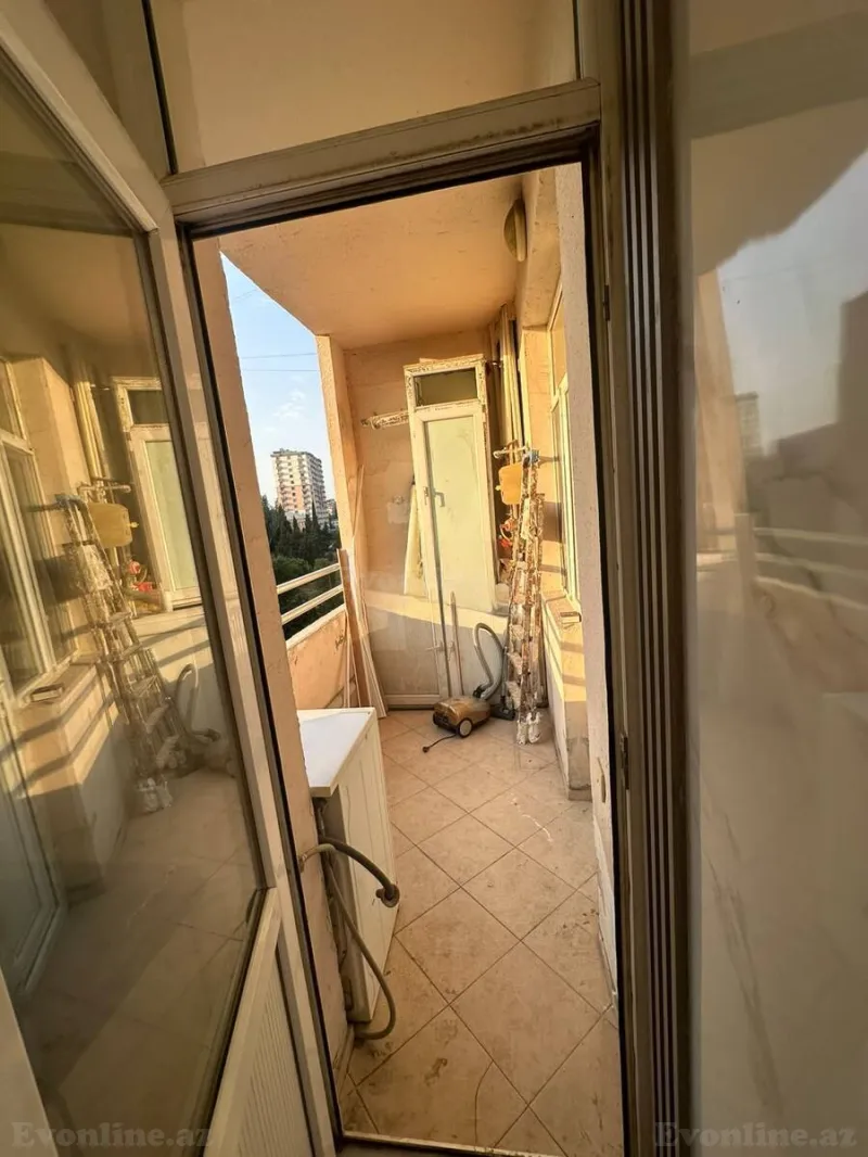 Satılır 2 otaqlı Mənzil Köhnə tikili 62 m² Memar Əcəmi m. - şəkil 12