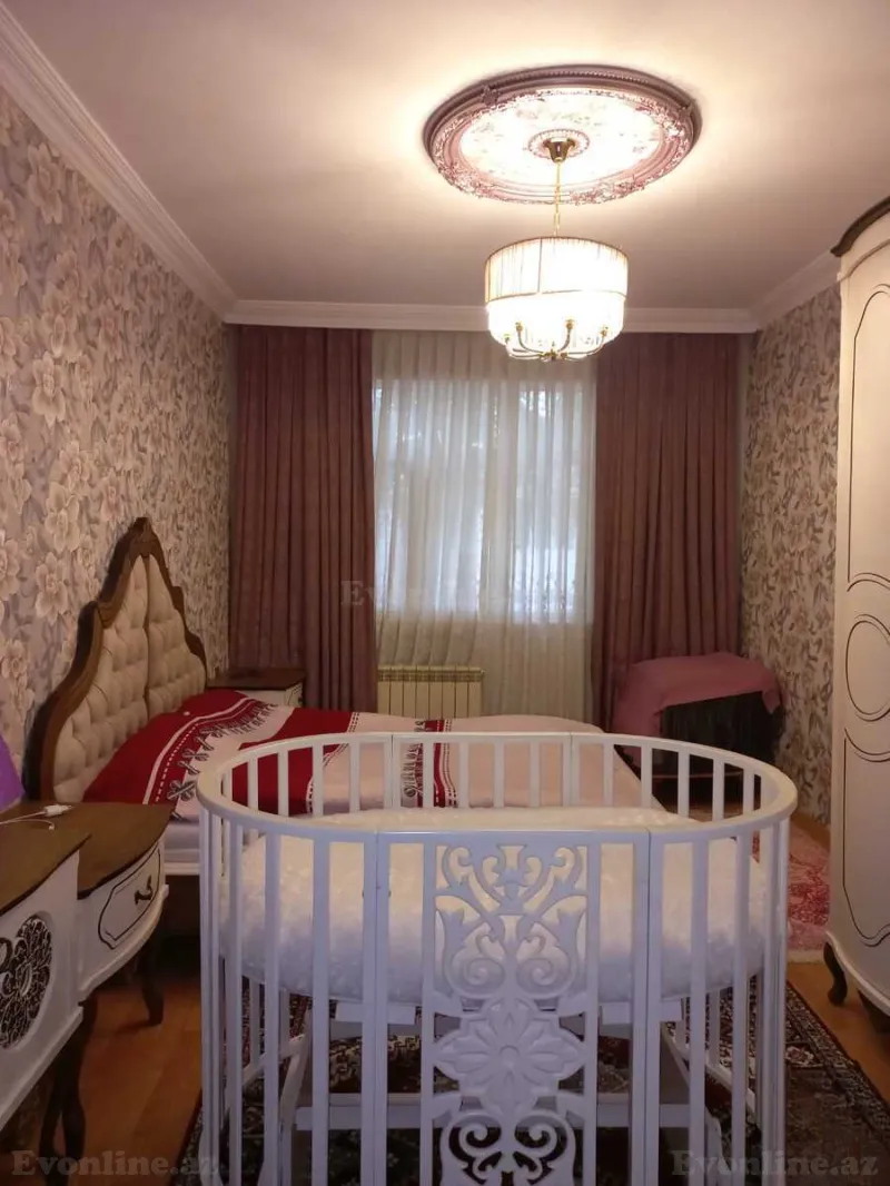 Satılır 3 otaqlı Mənzil Köhnə tikili 75 m² Memar Əcəmi m. - şəkil 3