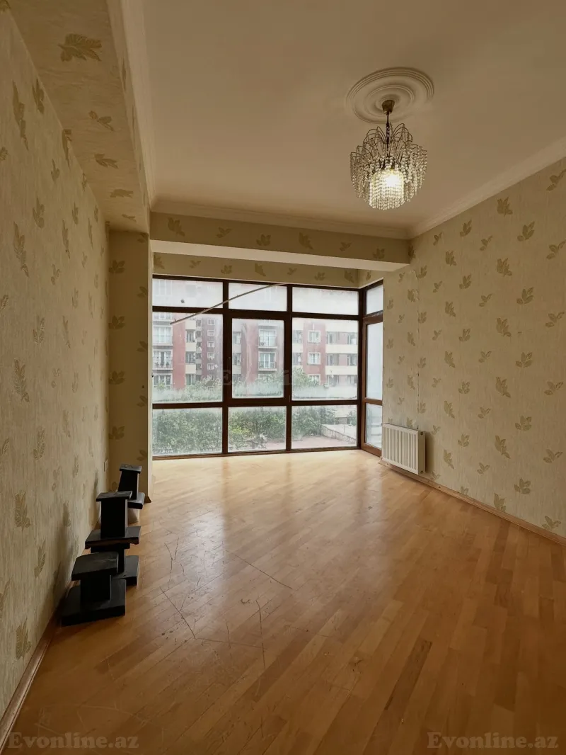 Satılır 3 otaqlı Mənzil Yeni tikili 200 m² 28 May m. - şəkil 4