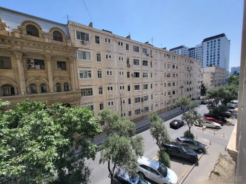 Kirayə verilir 3 otaqlı Mənzil Yeni tikili 120 m² Nəsimi r. - şəkil 9