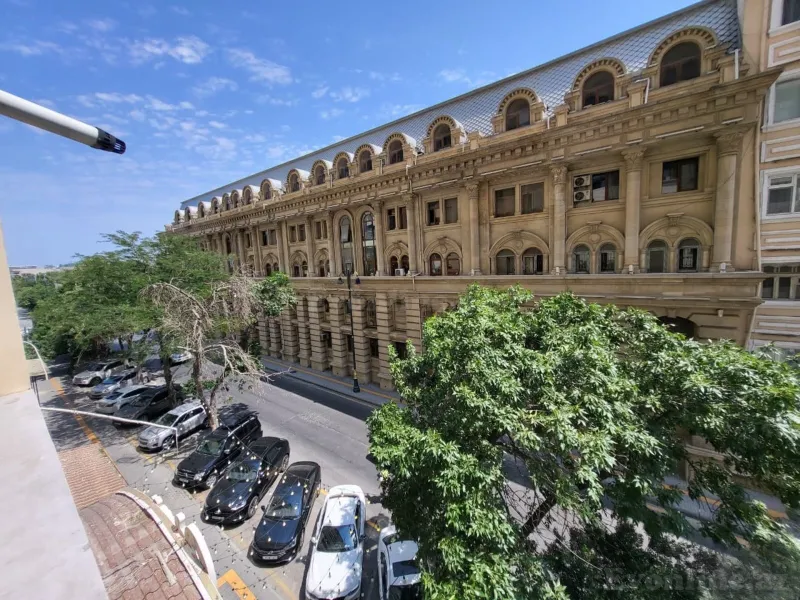 Kirayə verilir 3 otaqlı Mənzil Yeni tikili 120 m² Nəsimi r. - şəkil 10