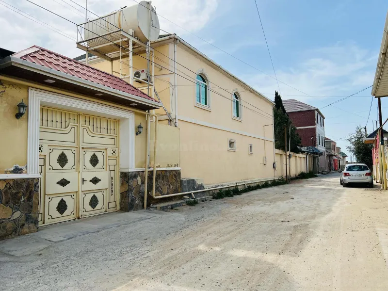 8 otaqlı Həyət evi 400 m² Türkan Satılır