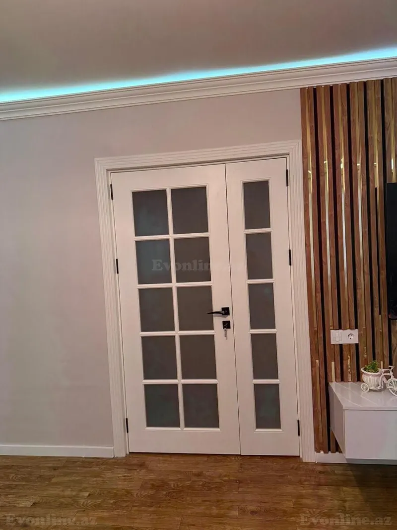 Satılır 4 otaqlı Mənzil Köhnə tikili 127 m² Xalqlar Dostluğu m. - şəkil 9