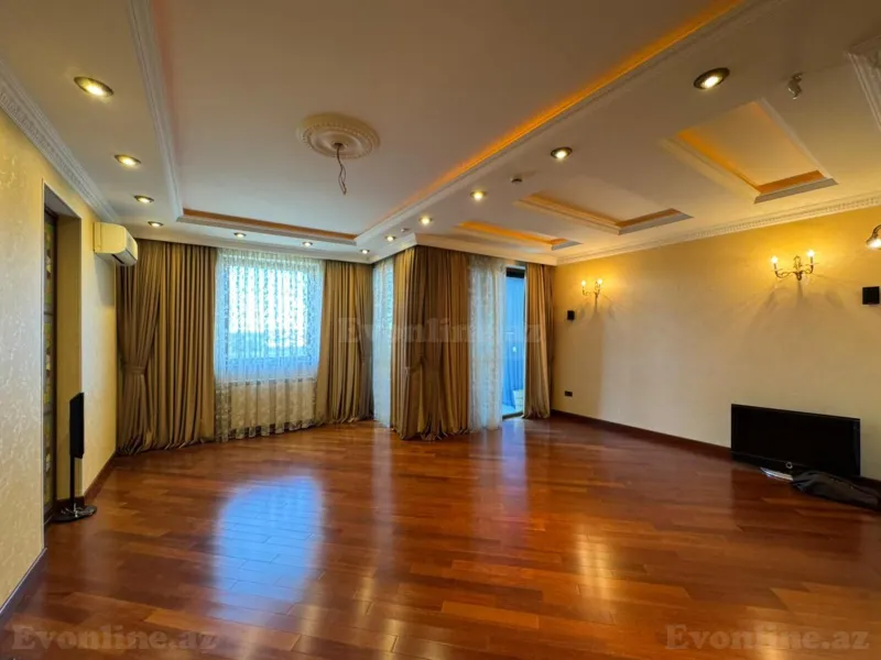 Satılır 7 otaqlı Mənzil Yeni tikili 260 m² Gənclik m. - şəkil 5
