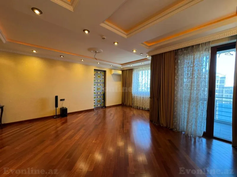 Satılır 7 otaqlı Mənzil Yeni tikili 260 m² Gənclik m. - şəkil 6