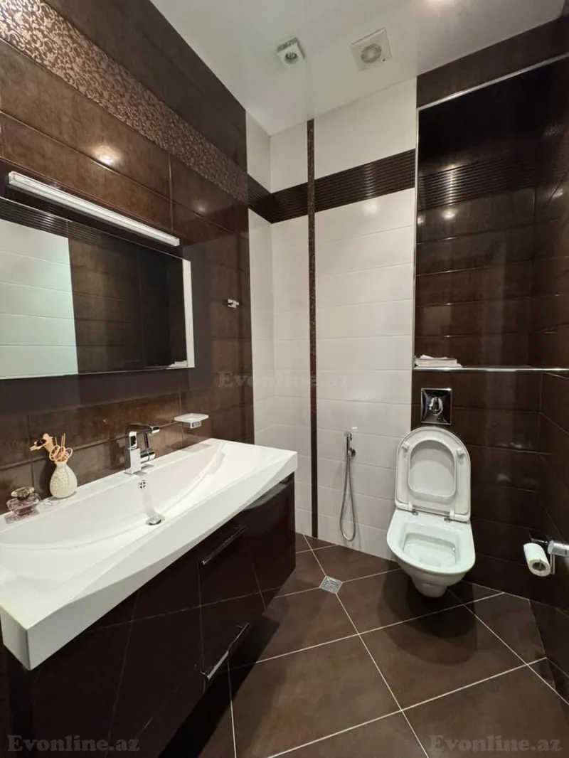 Satılır 7 otaqlı Mənzil Yeni tikili 260 m² Gənclik m. - şəkil 19