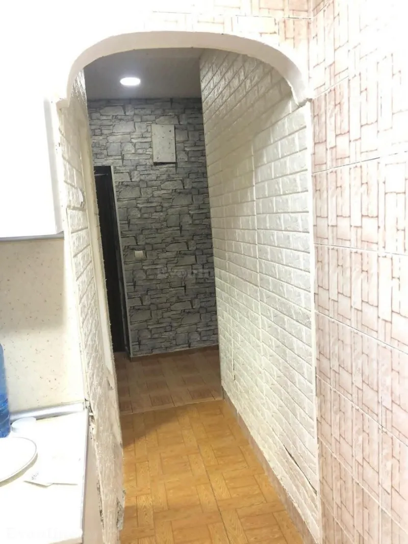 Satılır 3 otaqlı Mənzil Köhnə tikili 50 m² Elmlər Akademiyası m. - şəkil 6