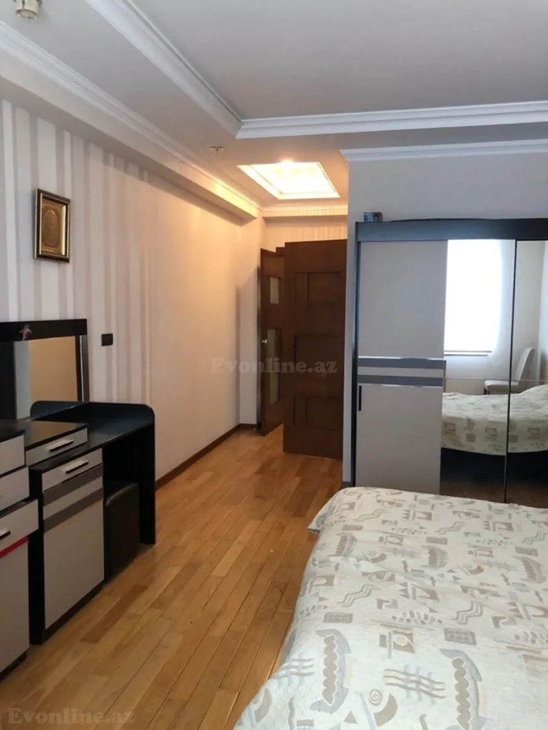 Satılır 4 otaqlı Mənzil Yeni tikili 285 m² 28 May m. - şəkil 4