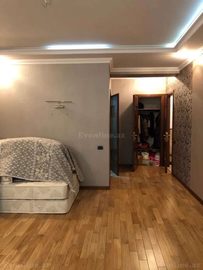 Satılır 4 otaqlı Mənzil Yeni tikili 285 m² 28 May m. - şəkil 7