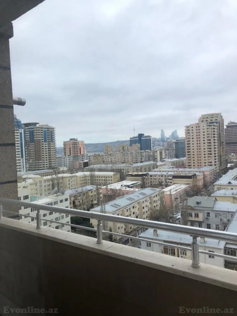 Satılır 4 otaqlı Mənzil Yeni tikili 285 m² 28 May m. - şəkil 25