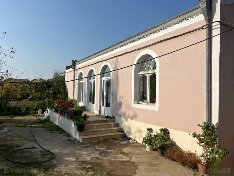 4 otaqlı Həyət evi 106 m² Buzovna Satılır