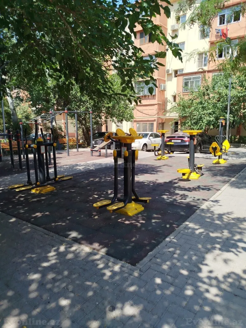 Kirayə verilir 1 otaqlı Mənzil Köhnə tikili 30 m² Xalqlar Dostluğu m. - şəkil 2
