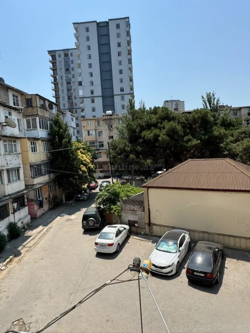 Satılır 2 otaqlı Mənzil Köhnə tikili 51 m² İnşaatçılar m. - şəkil 10
