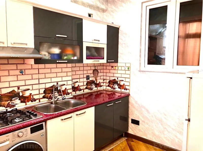 Satılır 3 otaqlı Mənzil Yeni tikili 107 m² Memar Əcəmi m. - şəkil 8