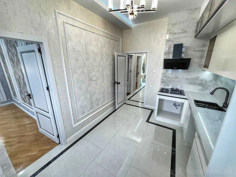 Satılır 3 otaqlı Mənzil Yeni tikili 90 m² Neftçilər m. - şəkil 5