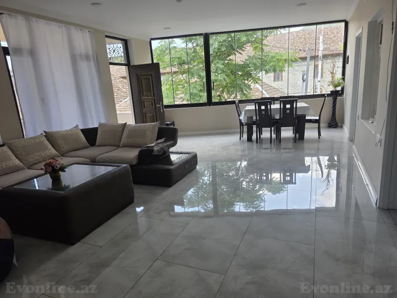 Kirayə verilir 3 otaqlı Həyət evi 90 m² Şəki