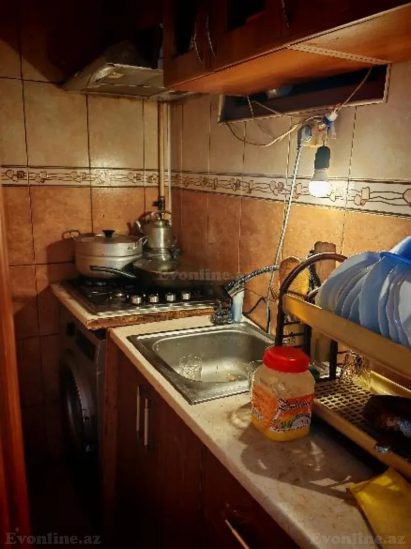 Kirayə verilir 2 otaqlı Mənzil Köhnə tikili 31 m² İnşaatçılar m. - şəkil 3