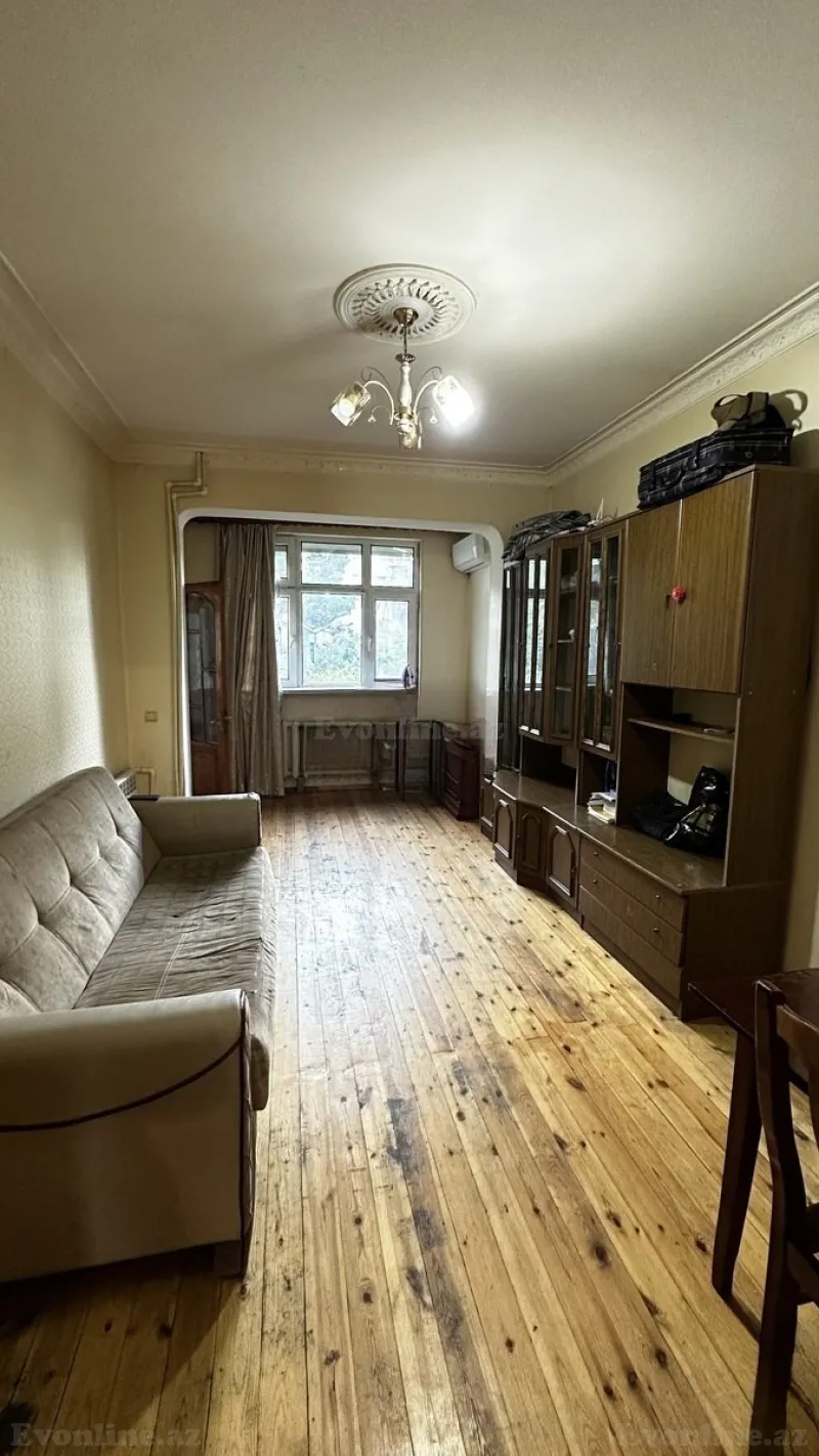 Satılır 2 otaqlı Mənzil Köhnə tikili 52 m² Memar Əcəmi m. - şəkil 3