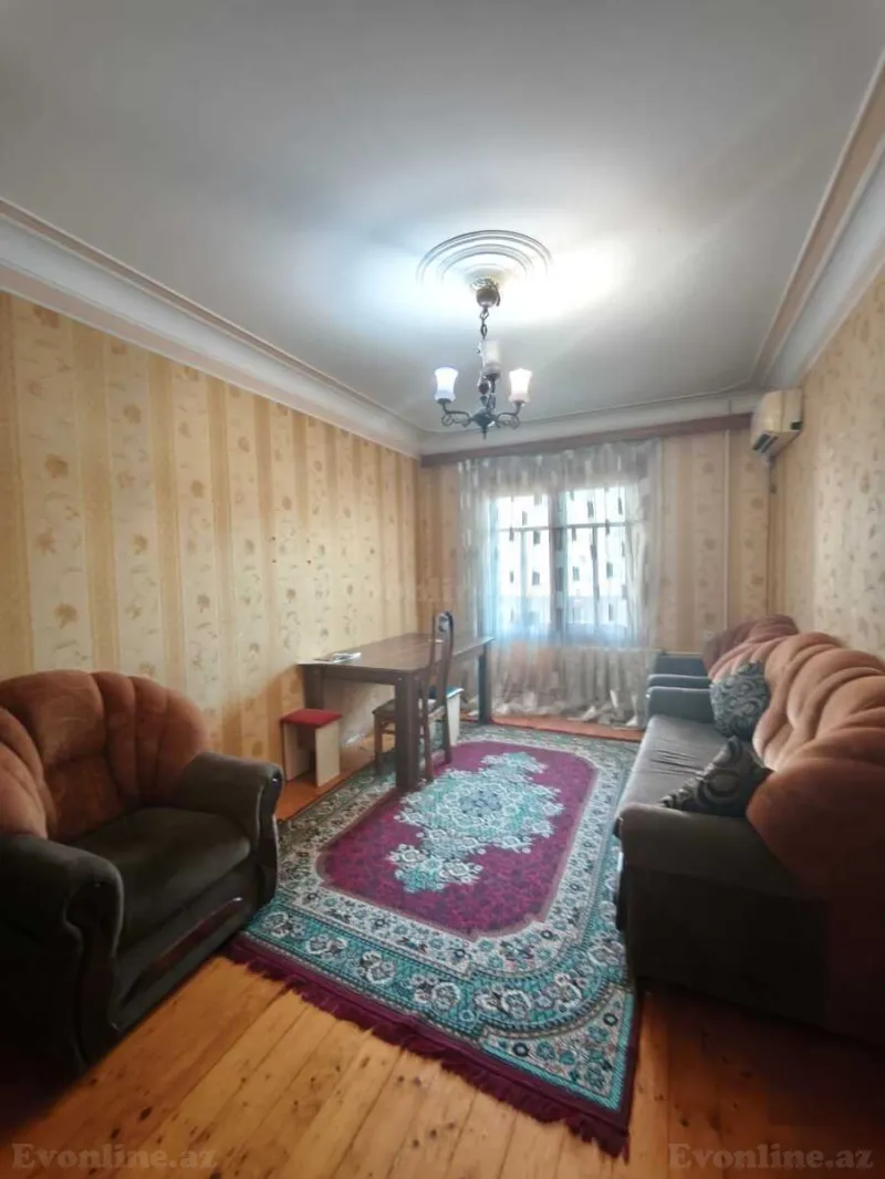 Kirayə verilir 3 otaqlı Mənzil Köhnə tikili 80 m² 8-ci mikrorayon