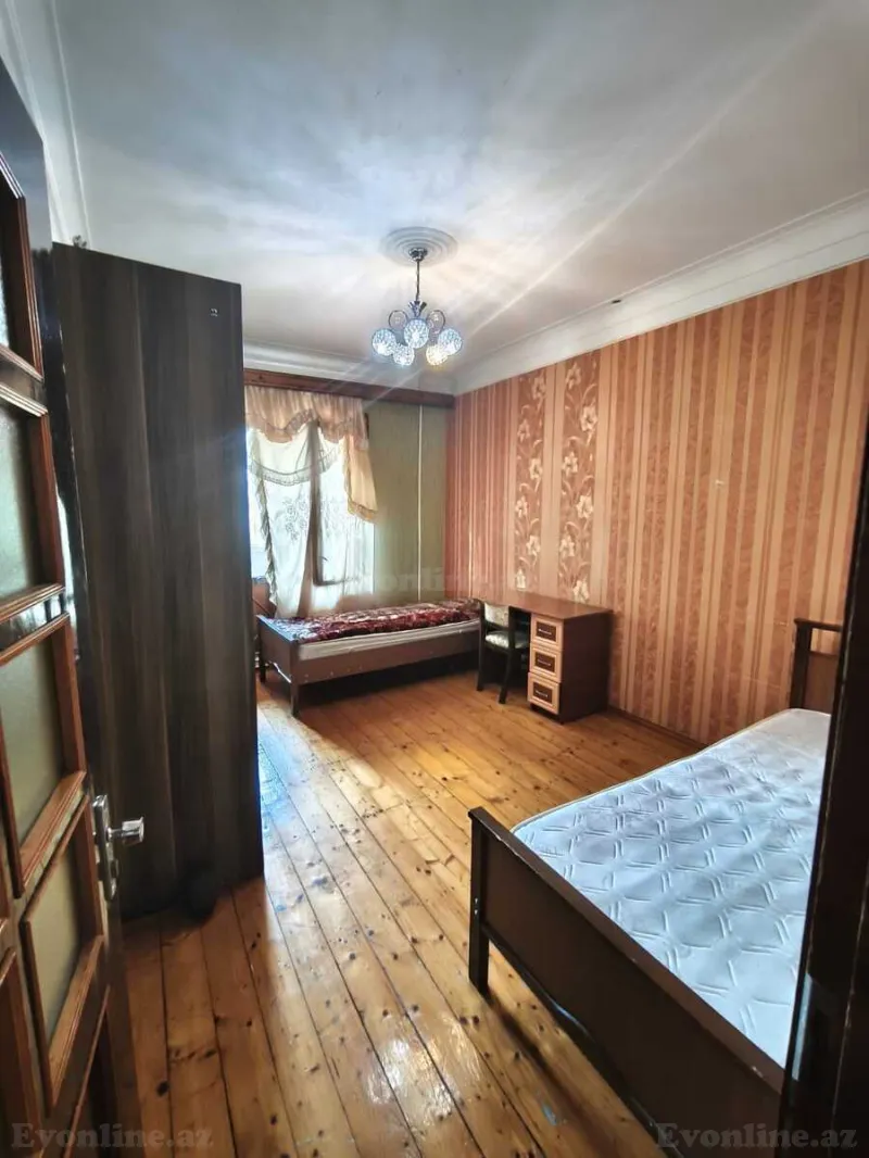 Kirayə verilir 3 otaqlı Mənzil Köhnə tikili 80 m² 8-ci mikrorayon - şəkil 2