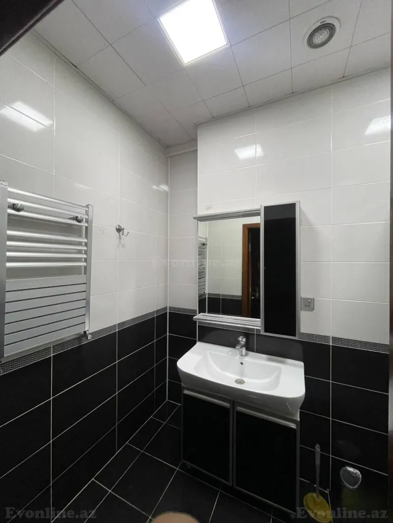 Kirayə verilir 3 otaqlı Mənzil Yeni tikili 140 m² Gənclik m. - şəkil 19