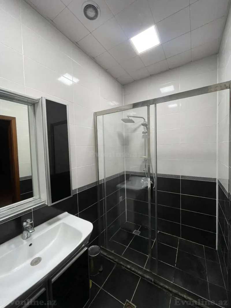 Kirayə verilir 3 otaqlı Mənzil Yeni tikili 140 m² Gənclik m. - şəkil 21