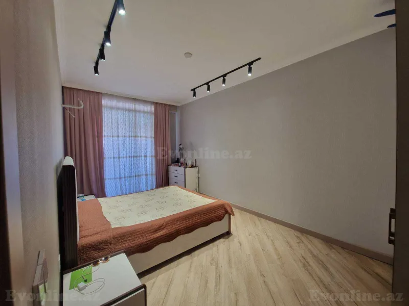Satılır 2 otaqlı Mənzil Yeni tikili 87 m² Dərnəgül m. - şəkil 3