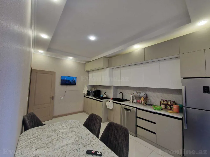 Satılır 2 otaqlı Mənzil Yeni tikili 87 m² Dərnəgül m. - şəkil 6