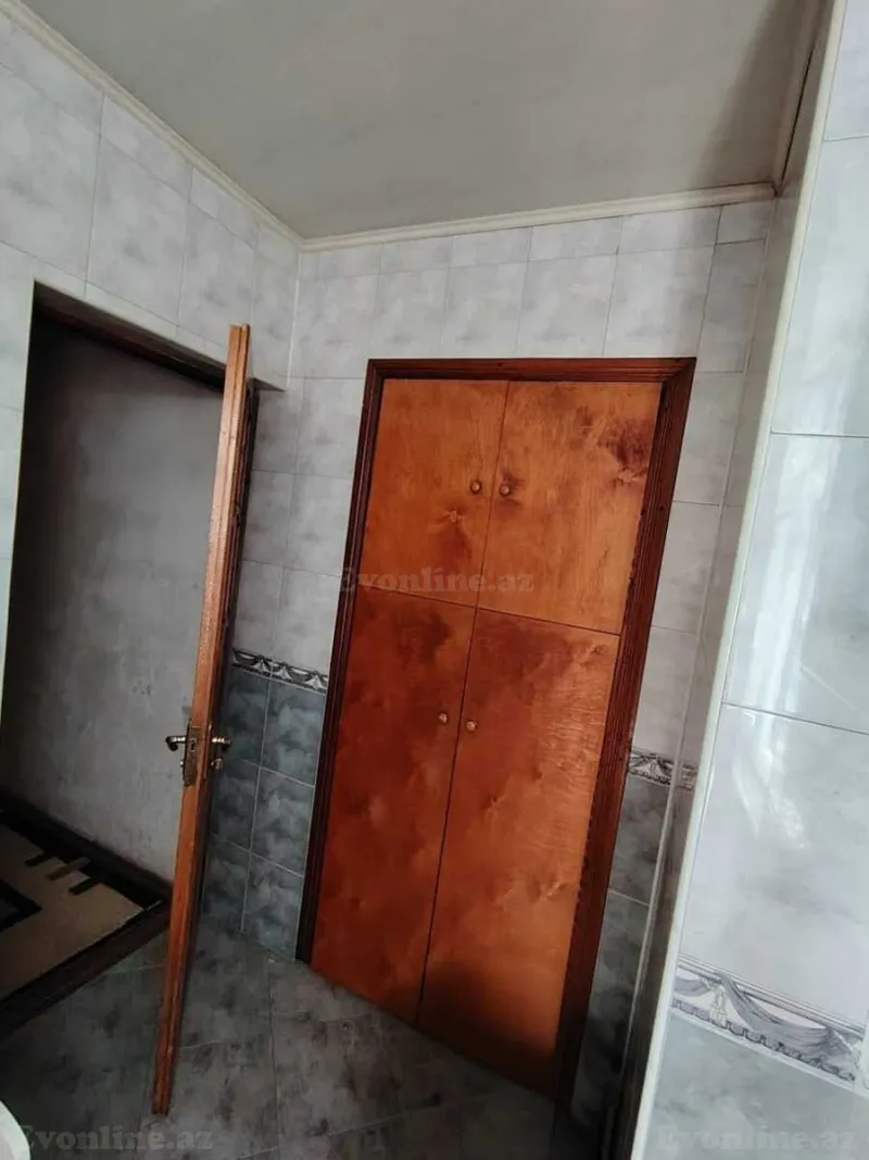 Satılır 3 otaqlı Mənzil Köhnə tikili 65 m² Bakıxanov - şəkil 8